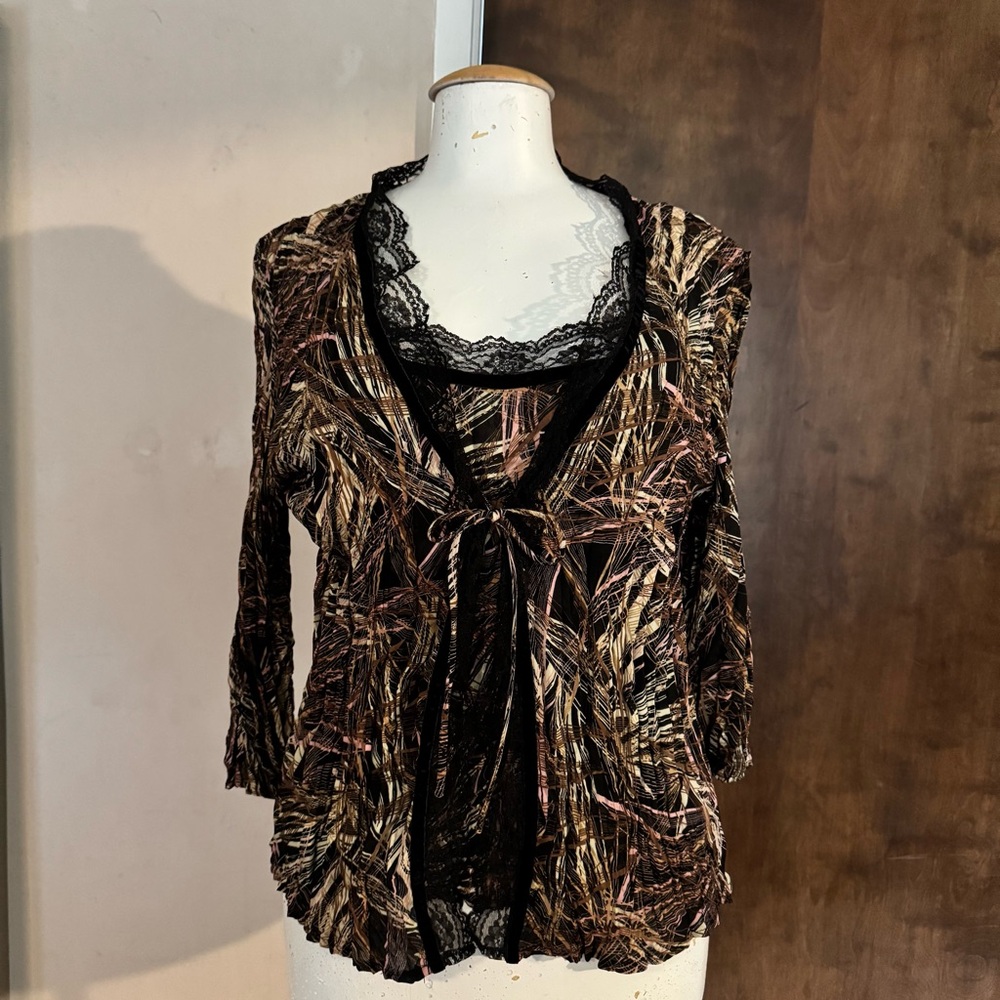 Piano crinkle blouse with Lace Trim Whimsigoth Artsy Feminine